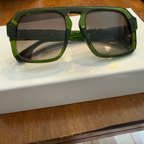Victoria Beckham sunglasses (NEW) main image 6